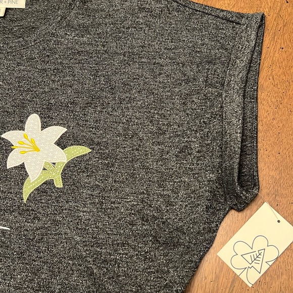 HE IS RISEN Shirt * Soft & Stretchy Top size XXL Ladies Teens LAMB CROSS ORCHID - Picture 5 of 10